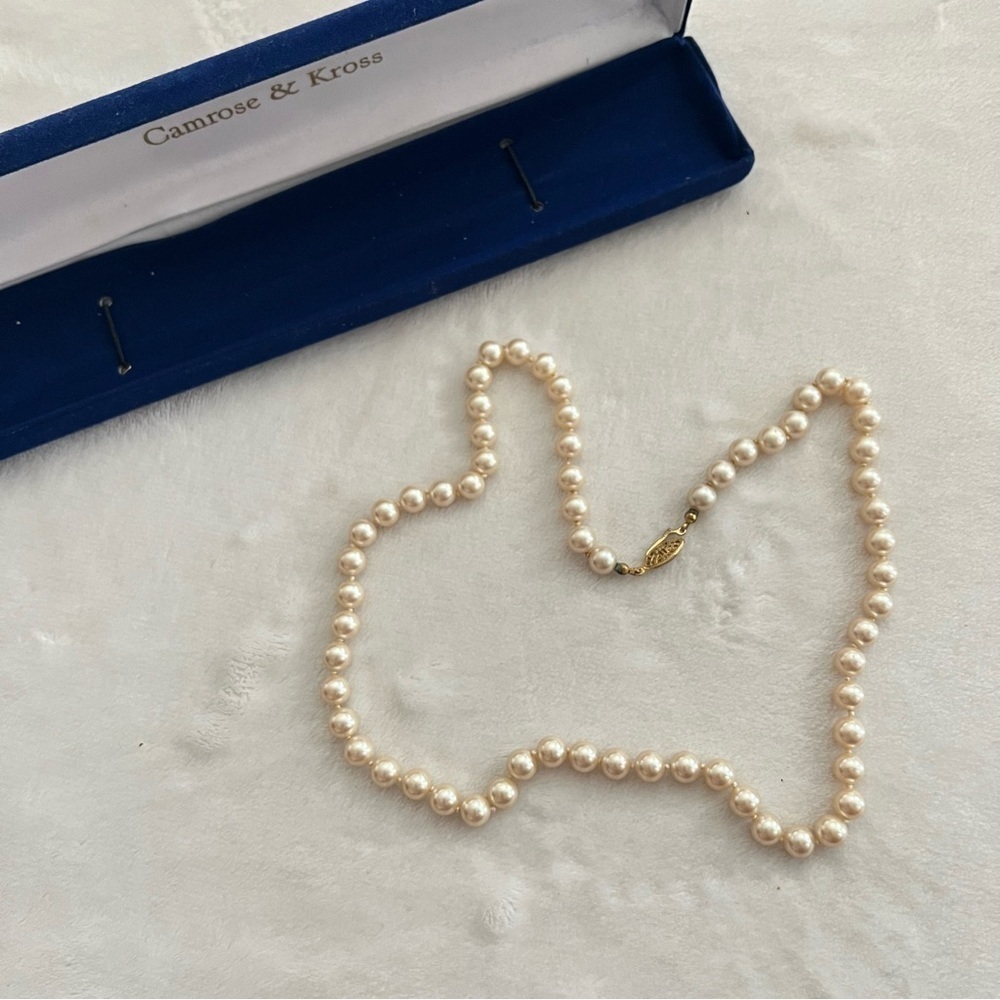 Camrose & Kross Pearl Necklace